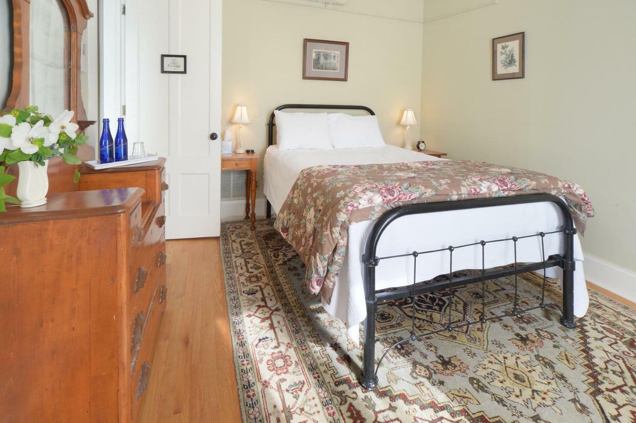 The Springwater Bed And Breakfast Saratoga Springs Exteriér fotografie