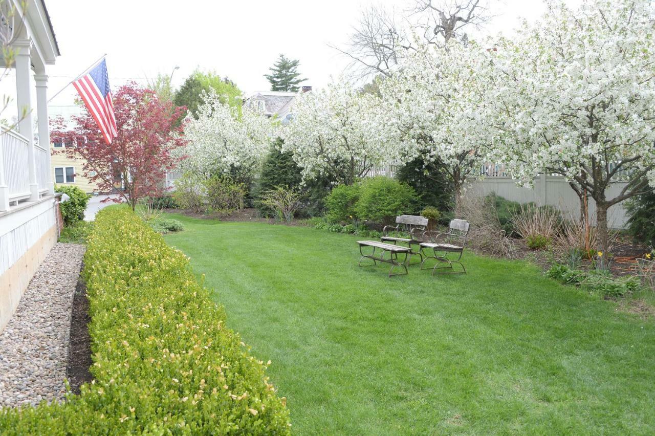 The Springwater Bed And Breakfast Saratoga Springs Exteriér fotografie
