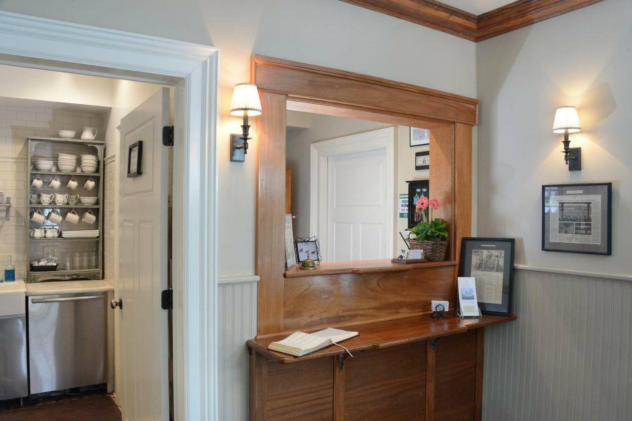 The Springwater Bed And Breakfast Saratoga Springs Exteriér fotografie