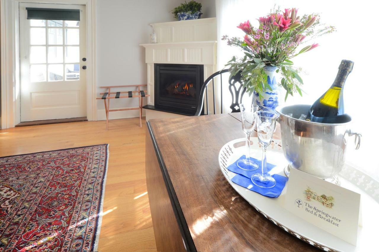 The Springwater Bed And Breakfast Saratoga Springs Exteriér fotografie