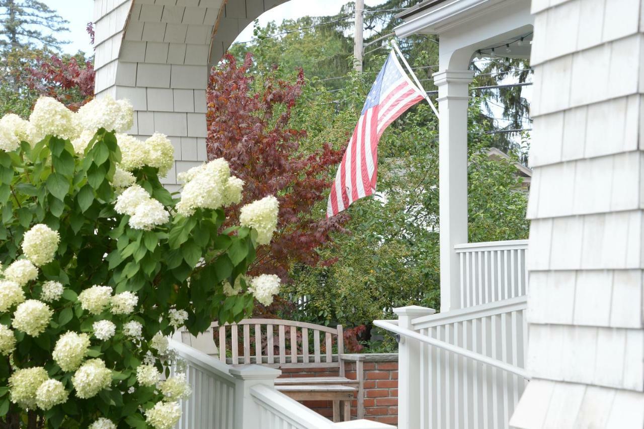 The Springwater Bed And Breakfast Saratoga Springs Exteriér fotografie
